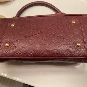 Louis Vuitton Artsy
